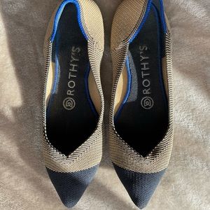 Rothy’s gently worn two tone pointy flats